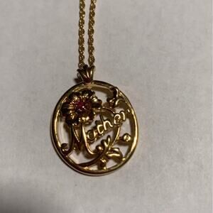 Vintage Avon Gold Toned Mother Necklace